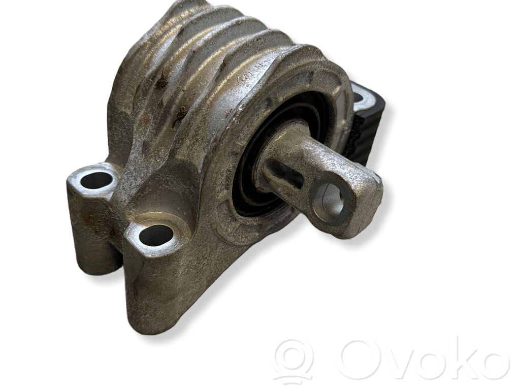 Engine mount bracket   8742123,038251264