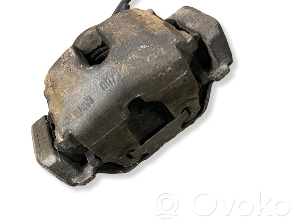 BMW X5 E53 Front brake caliper 