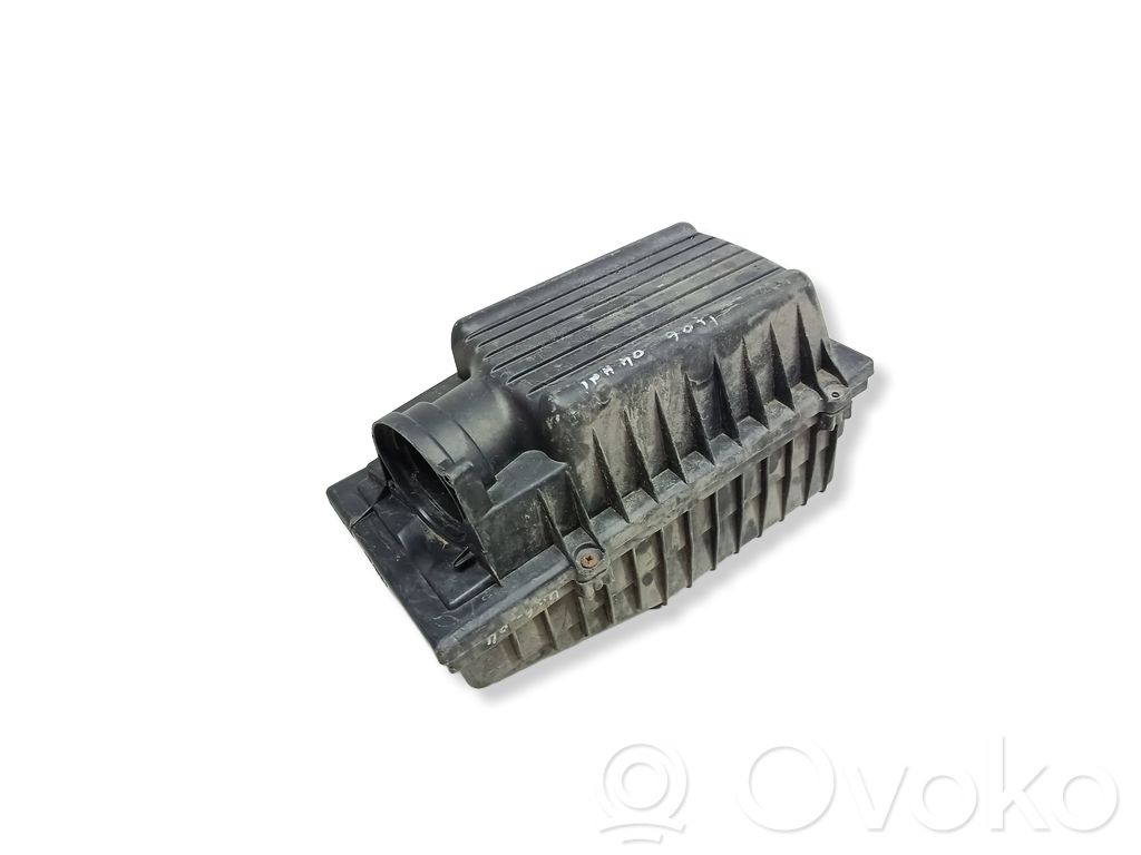 Peugeot 406 Air filter box 