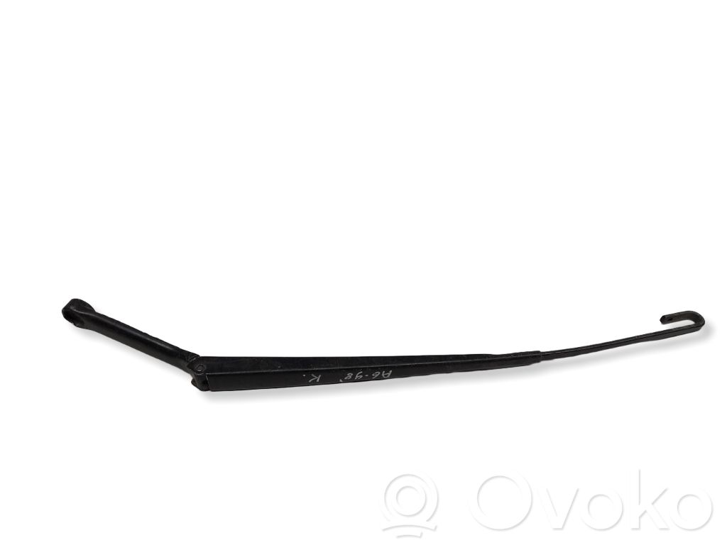 Audi A6 S6 C5 4B Wischerarm vorne 