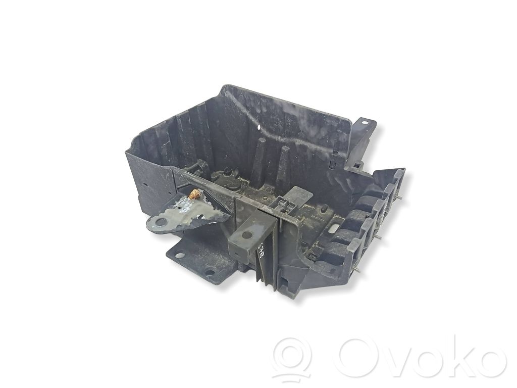 Opel Vivaro Battery box tray 