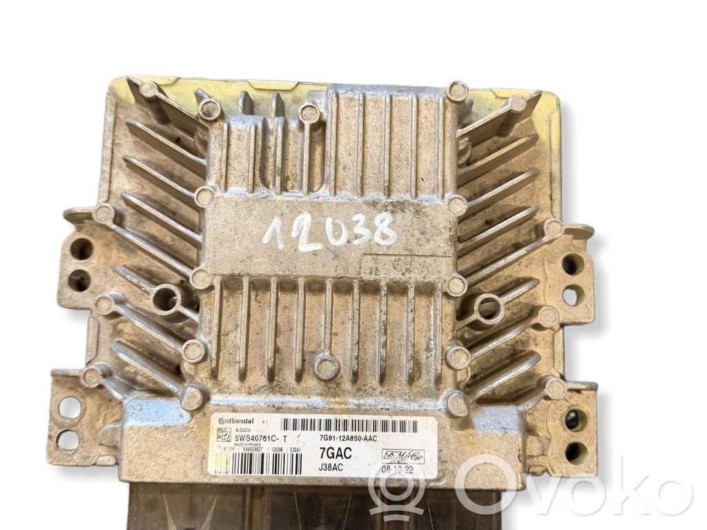 Ford Focus Engine control unit/module 