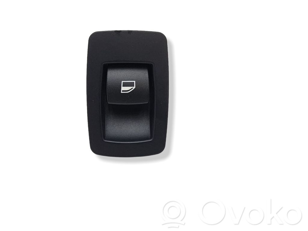 Electric window control switch   9113773,15939948,2697A