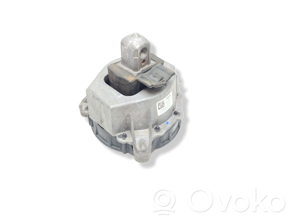 Engine mount bracket   7581618,01105229,22032501757