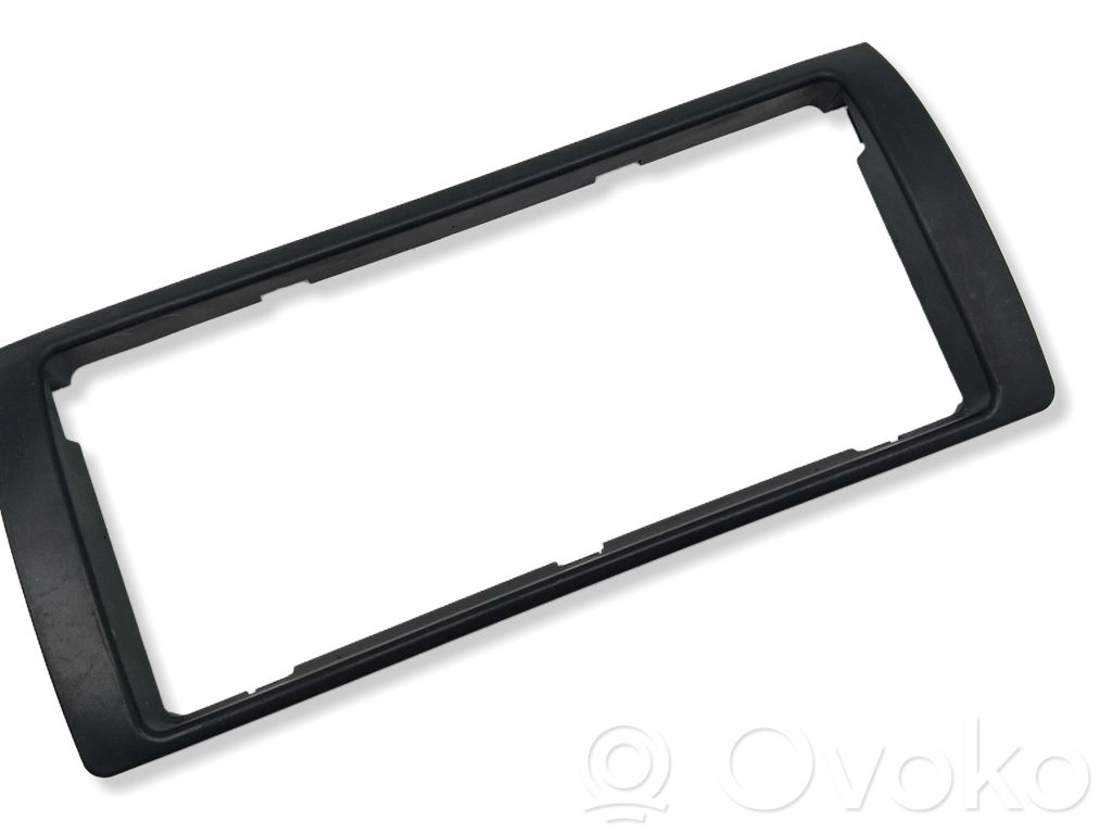 BMW X5 E53 Verkleidung Radio / Navigation 