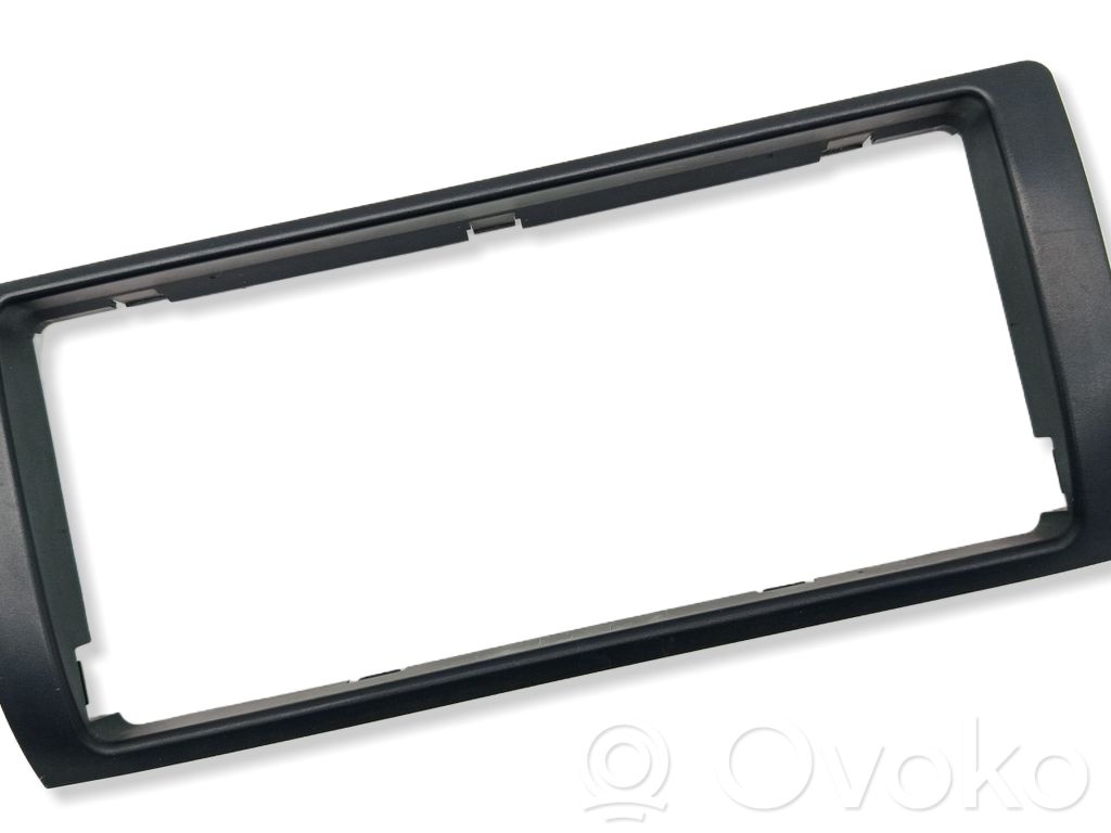 BMW X5 E53 Verkleidung Radio / Navigation 