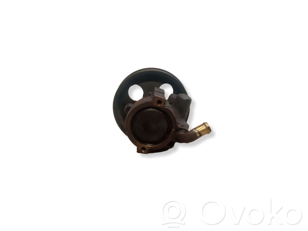 Opel Astra F Power steering pump 