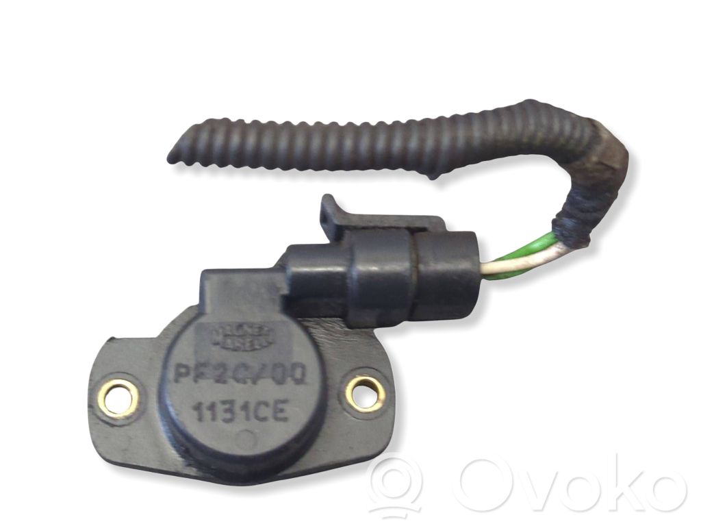 Throttle valve position sensor   PF2C00,1131CE
