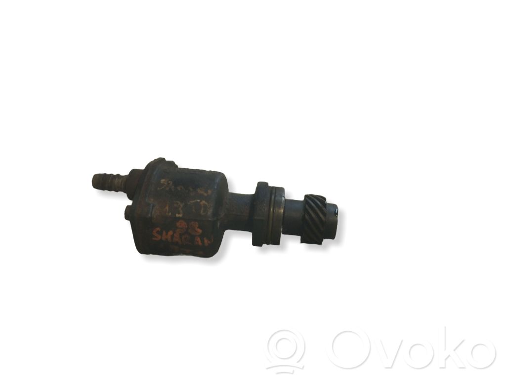 Volkswagen PASSAT B4 Vacuum pump 