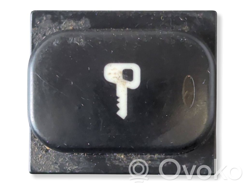 Peugeot 607 Central locking switch button 