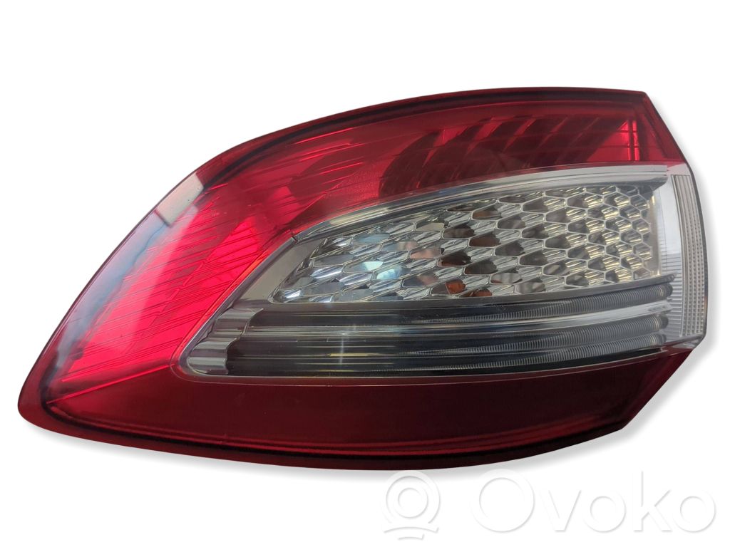 Ford Mondeo MK IV Lampa tylna 