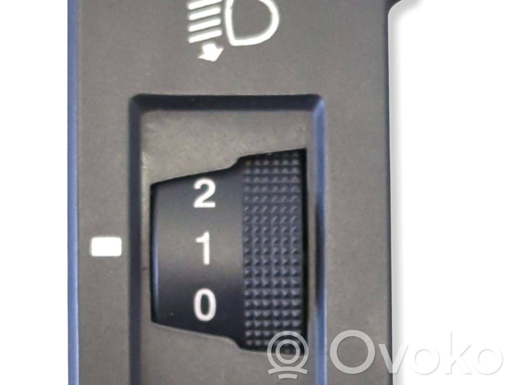 Headlight level height control switch   751U00080,211000245