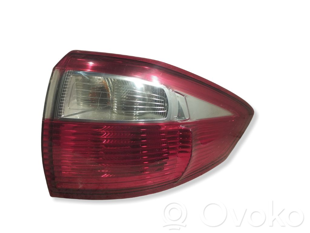 Ford C-MAX II Rear/tail lights 