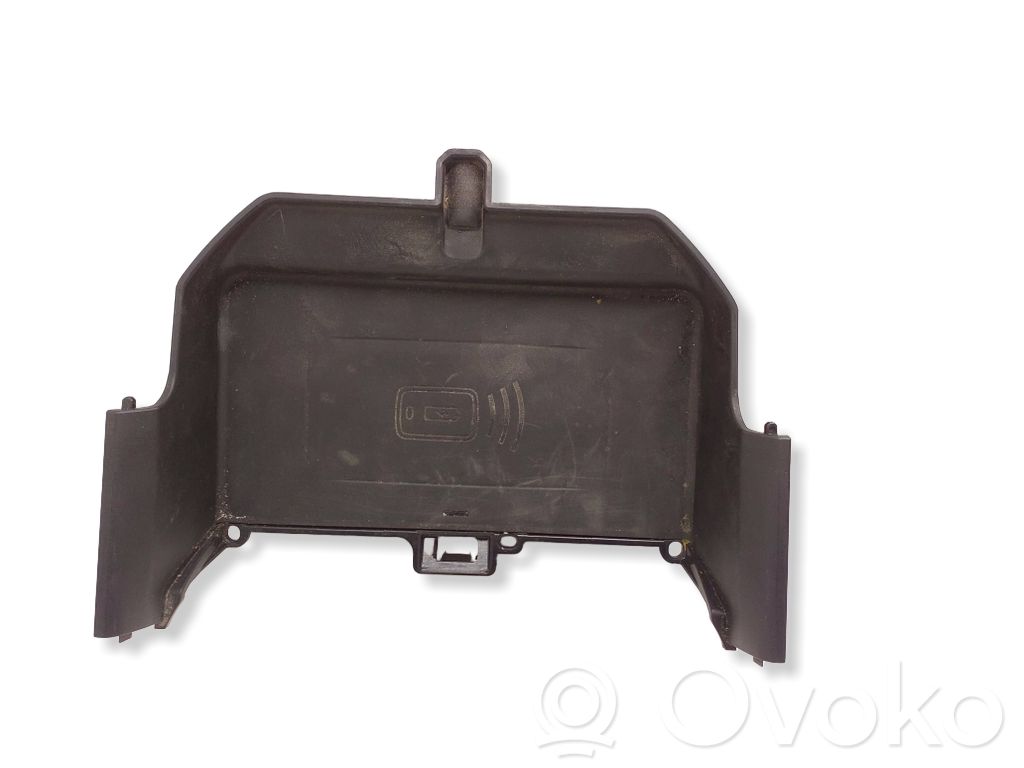 BMW 5 G30 G31 G38 Wireless charging module 