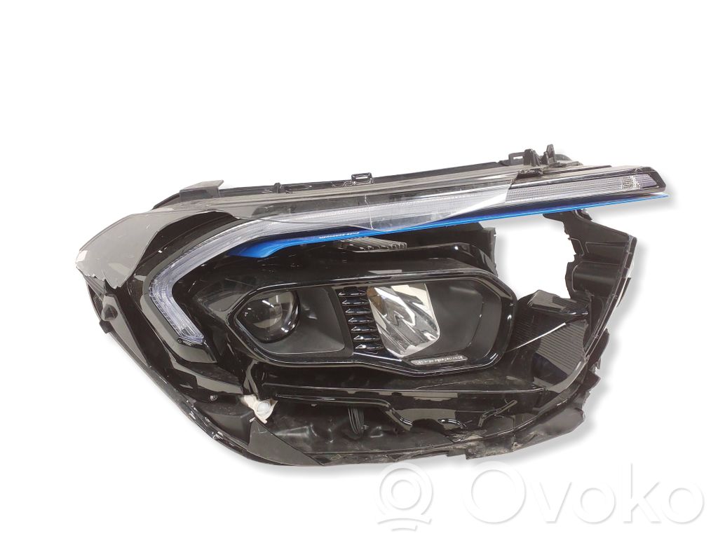 Mercedes-Benz EQB Phare frontale 
