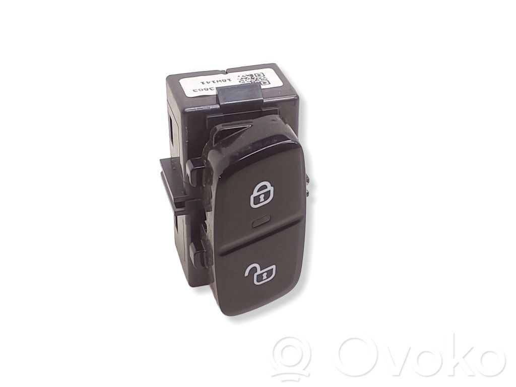 Volvo S90, V90 Central locking switch button 