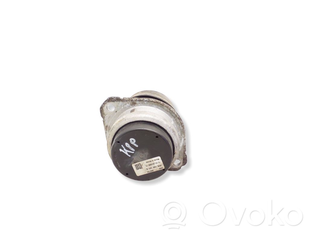 Porsche Cayenne (92A) Engine mount bracket 