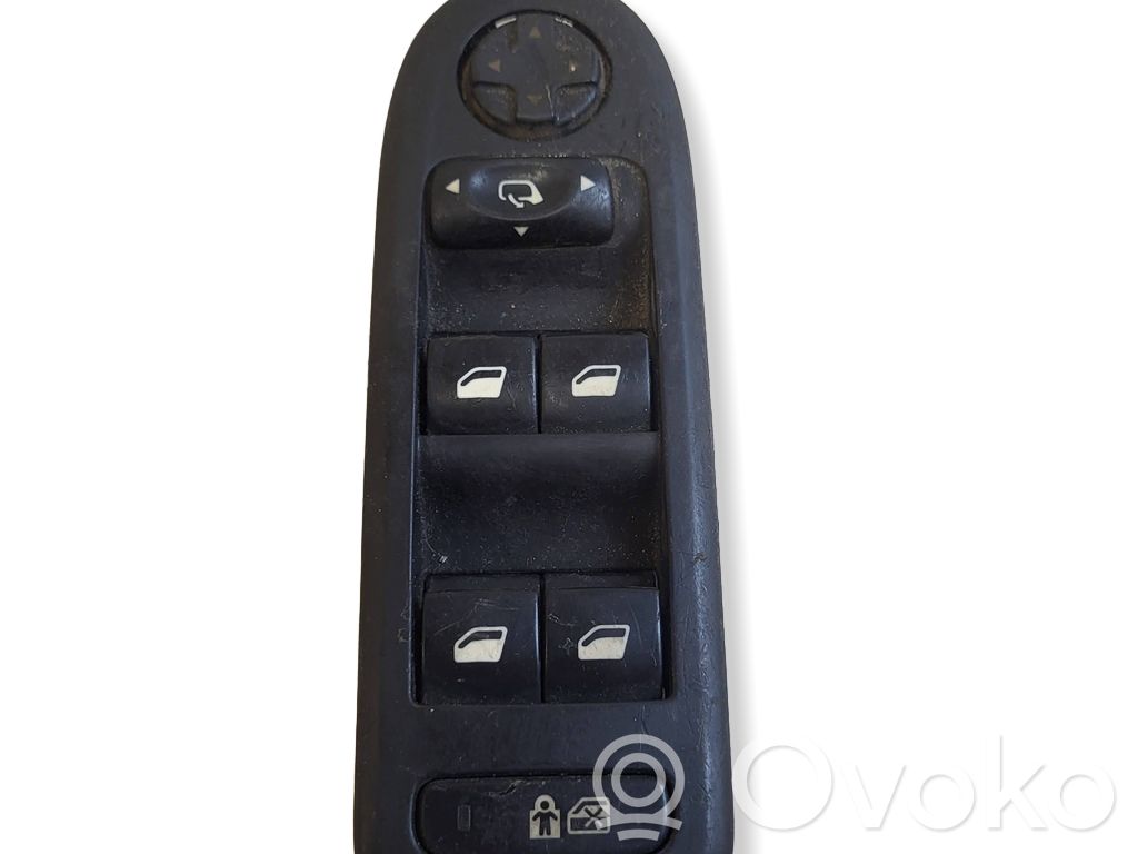 Electric window control switch   96660258XT,30170348