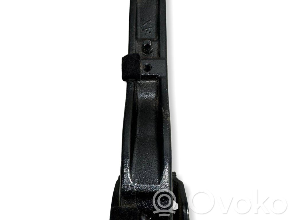Tailgate/trunk/boot hinge   7296774