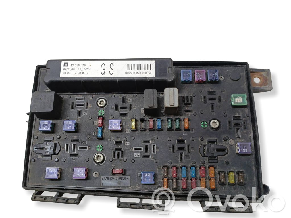 Opel Zafira B Módulo de fusible 