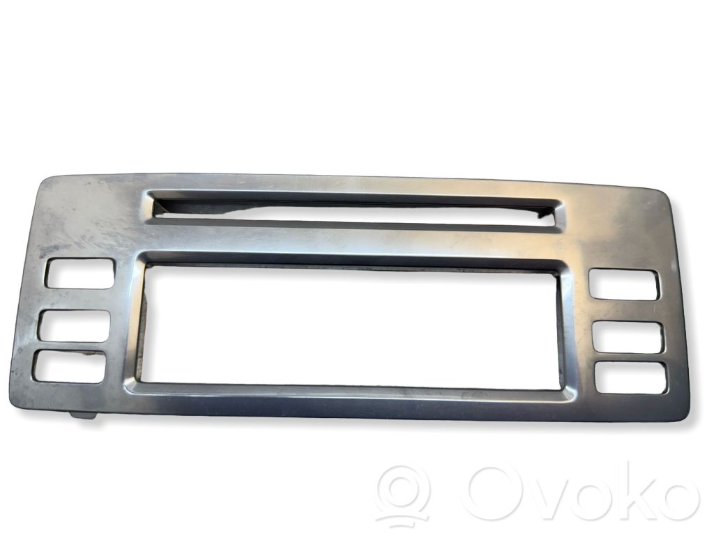 Volvo V70 Radio/GPS head unit trim 