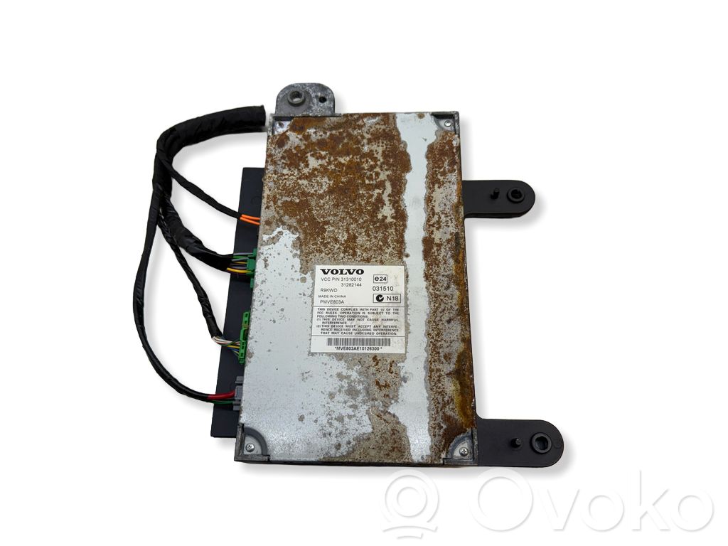 Volvo V70 Sound amplifier 