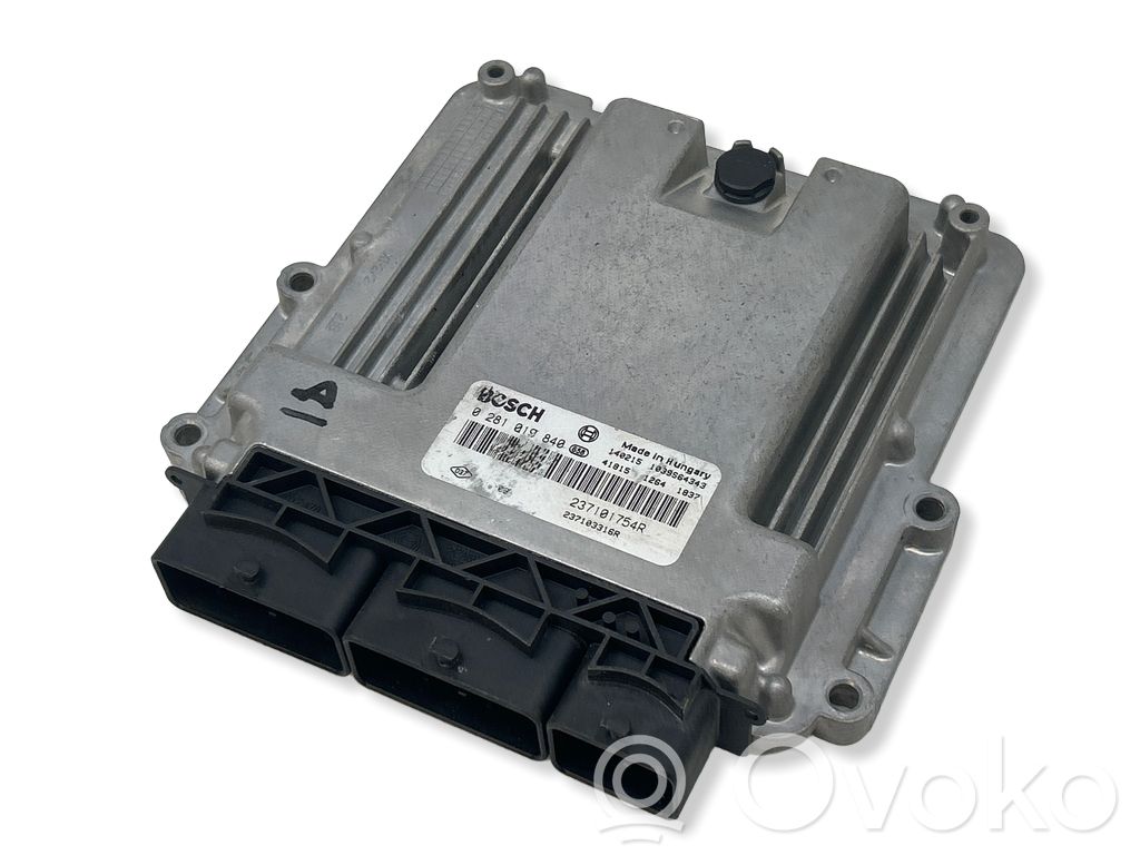 Nissan Primastar Engine control unit/module 