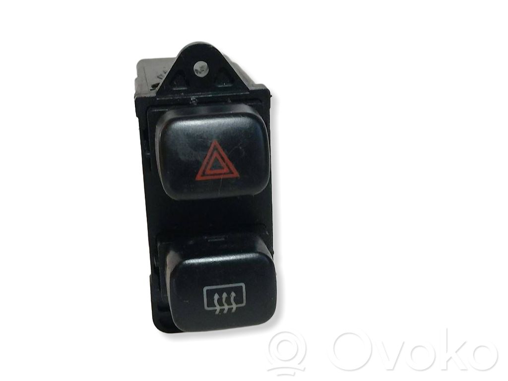 Botón interruptor de luz de peligro   157127