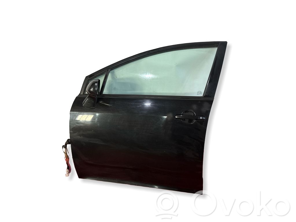 Toyota Corolla Verso AR10 Puerta delantera 