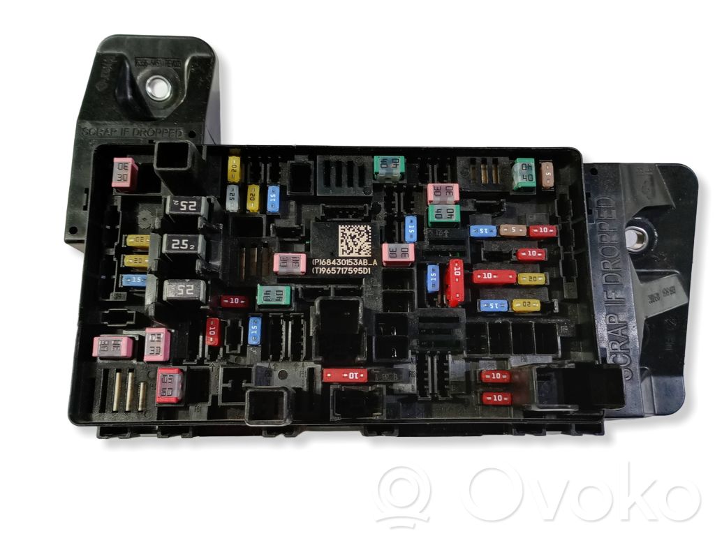Dodge RAM Saugiklių dėžė (komplektas) 