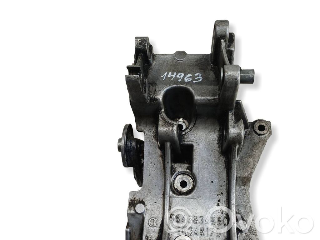 Citroen C8 Generator/alternator bracket 