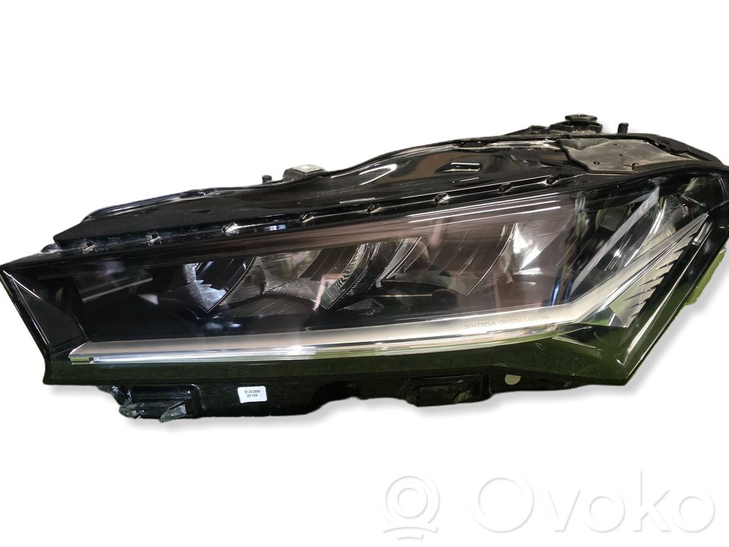 Skoda Superb B8 (3V) Lampa przednia 