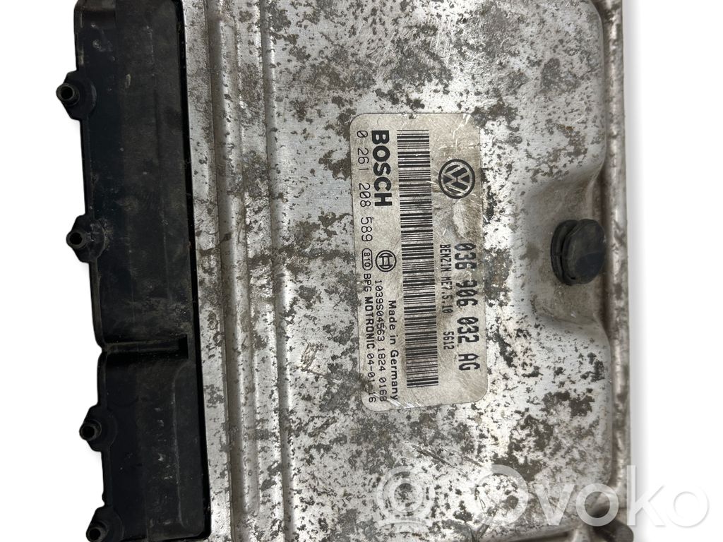 Volkswagen Golf V Engine control unit/module 