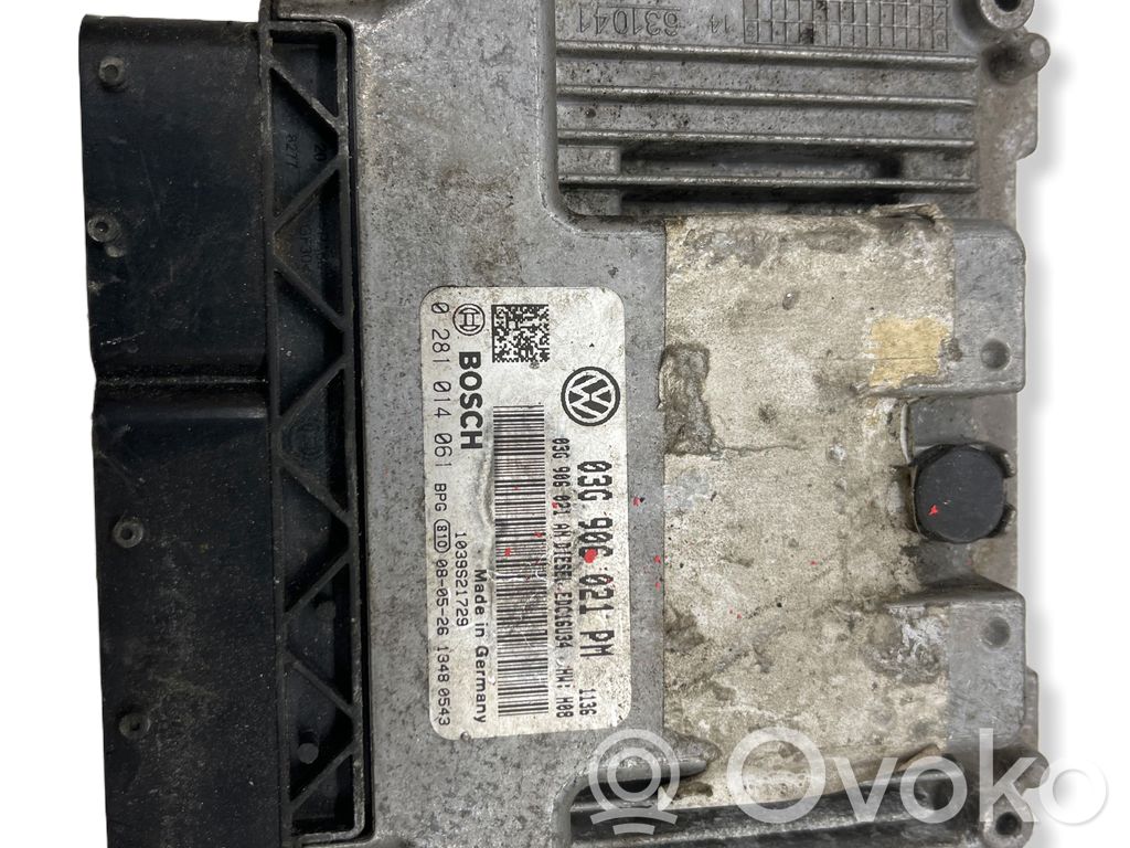 Volkswagen Golf VI Engine control unit/module 
