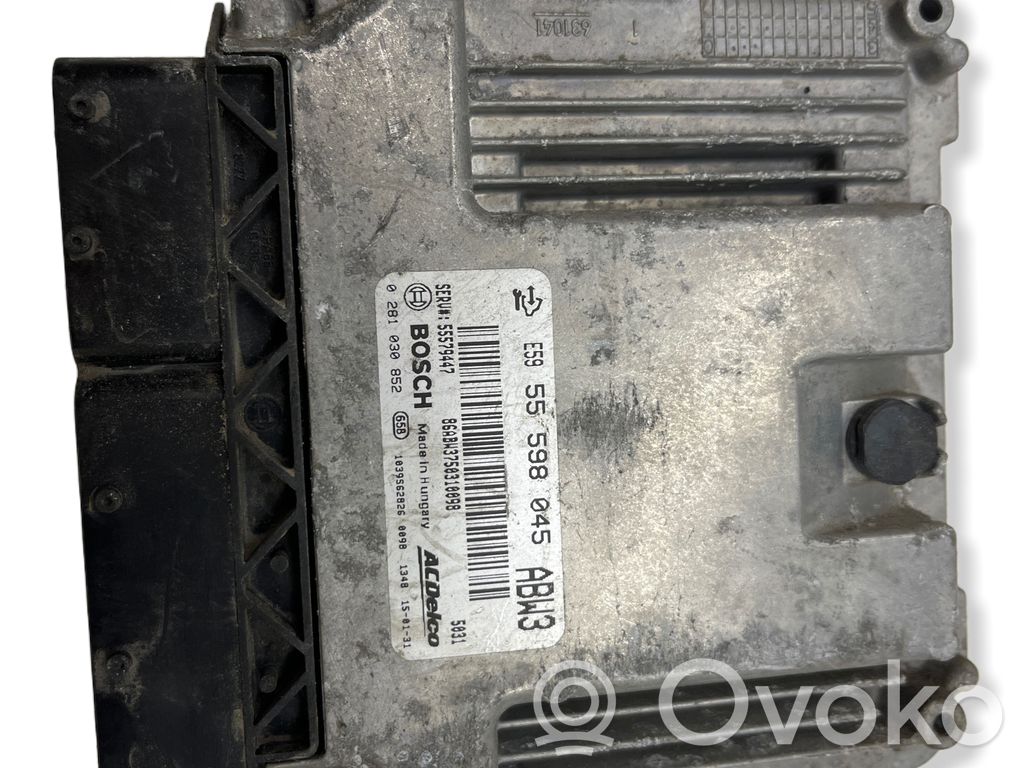 Opel Astra J Engine control unit/module 