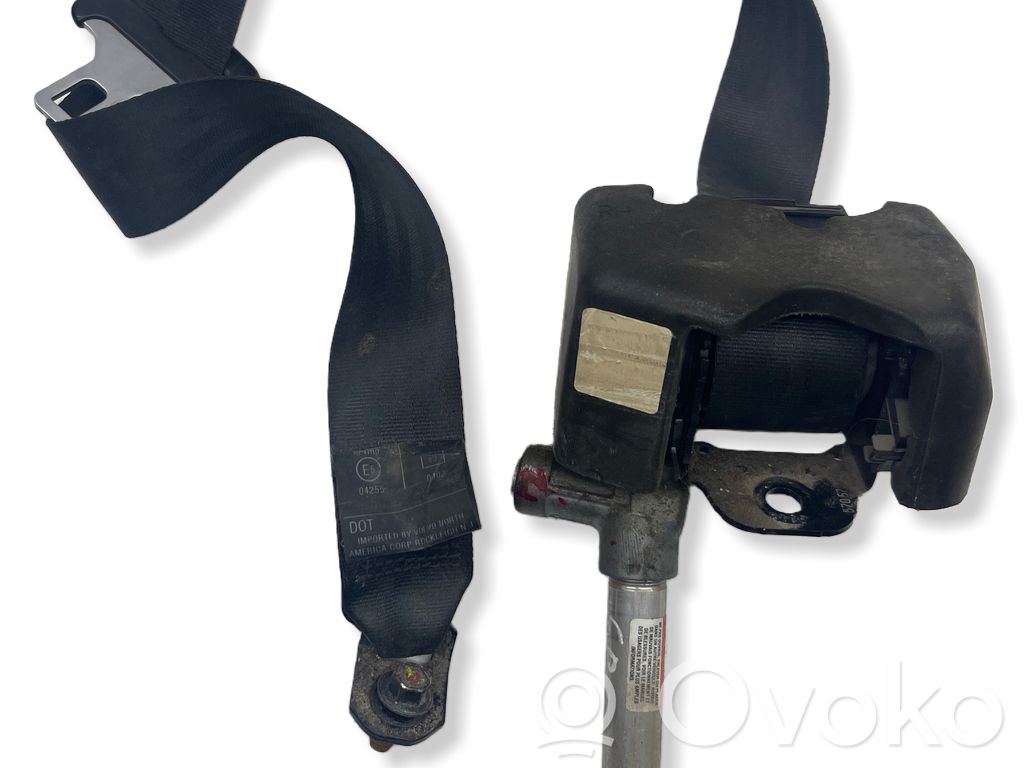 Volvo V50 Rear seatbelt 