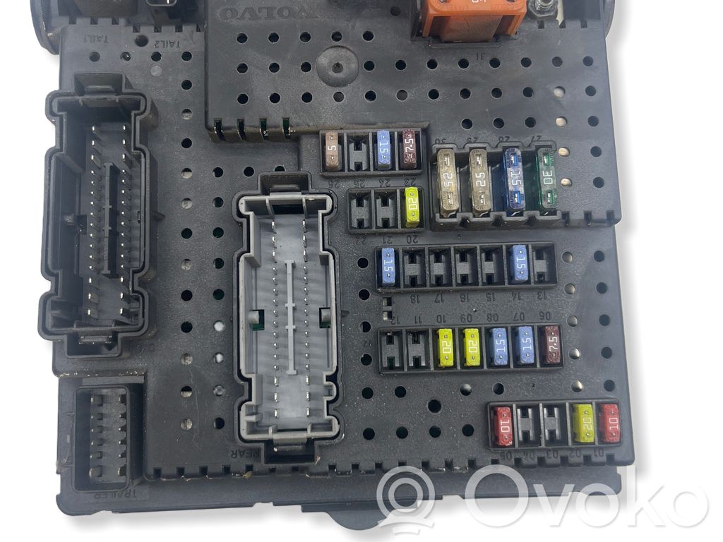 Volvo V70 Fuse module 