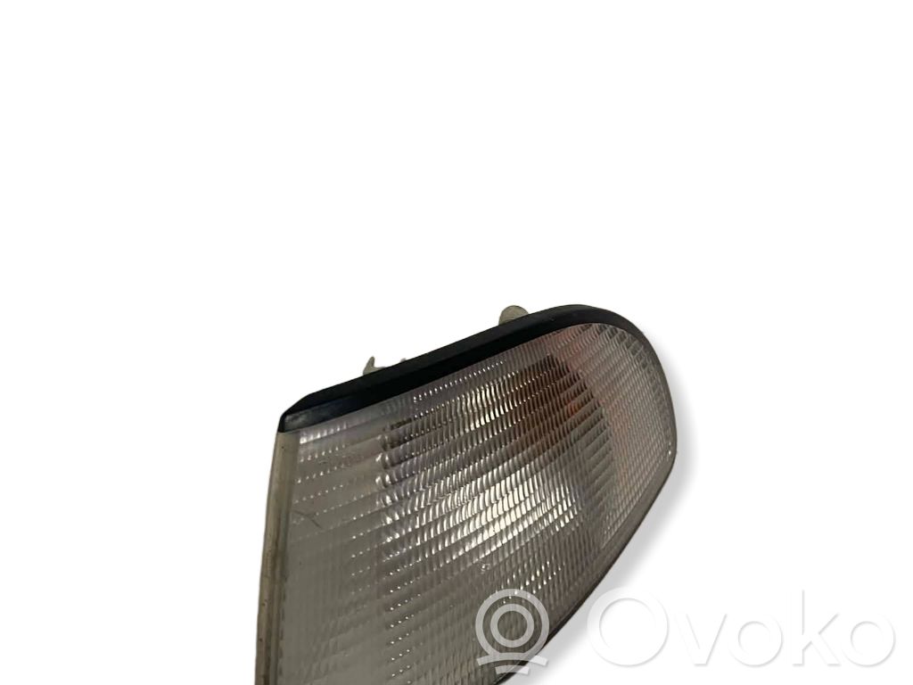 Audi A4 S4 B5 8D Frontblinker 
