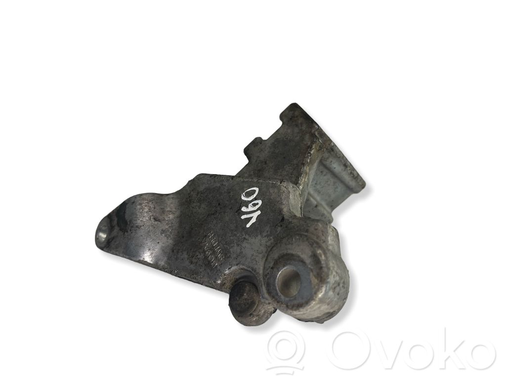 Volvo V60 Engine mounting bracket 