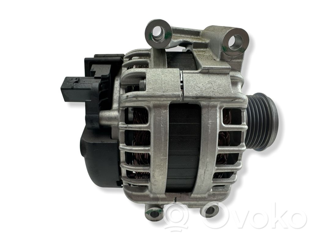 Volkswagen Golf VIII Ģenerators 