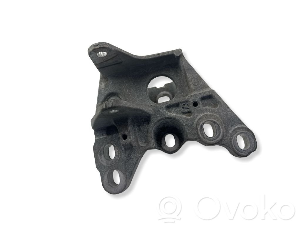 Engine mounting bracket   K8D26P096AA