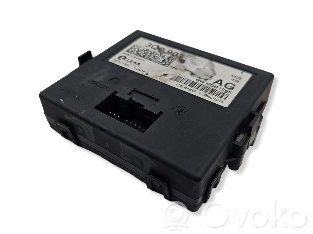 Volkswagen Golf VII Gateway control module 