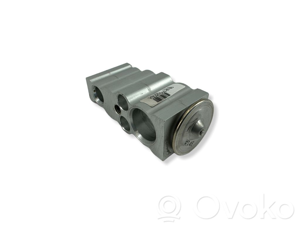 Toyota Yaris XP210 Air conditioning (A/C) expansion valve 