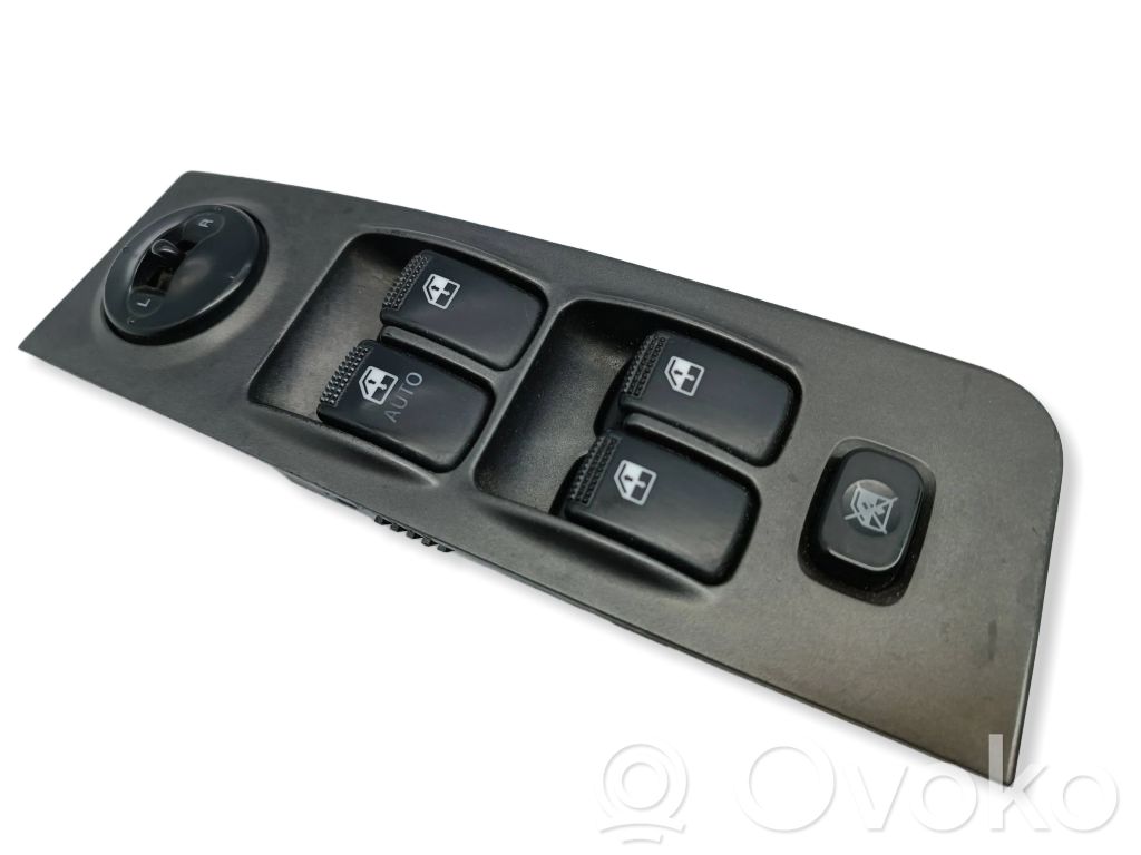 Hyundai Matrix Electric window control switch 