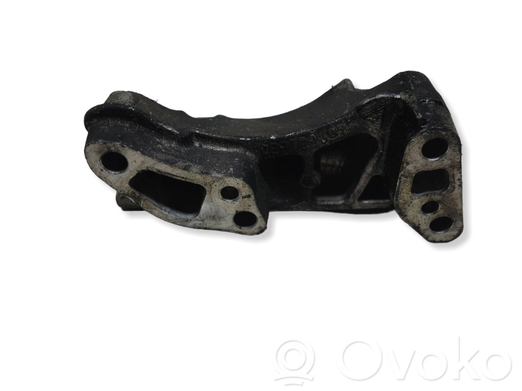 Peugeot 308 SW  Engine mounting bracket 