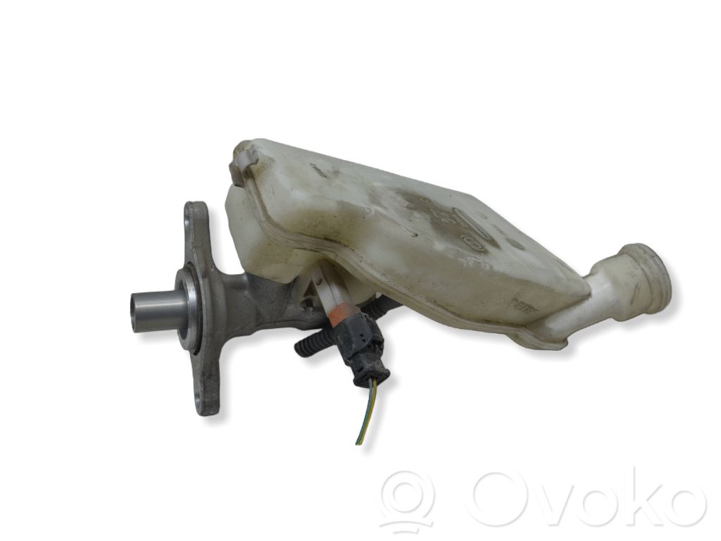 Peugeot 208 I Master brake cylinder 