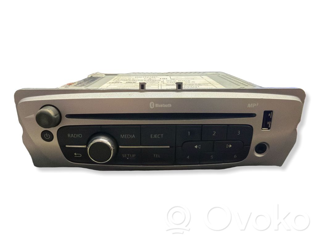 Renault Megane III Radio/CD/DVD/GPS head unit 