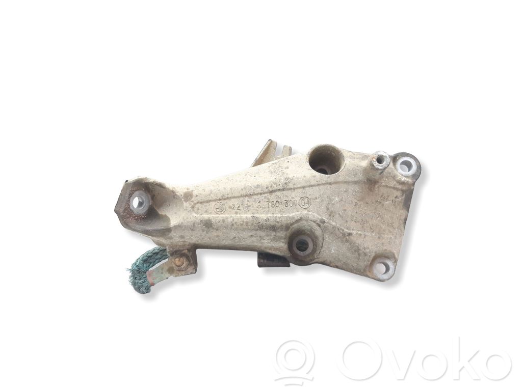 BMW 3 E90 E91 Engine mounting bracket 