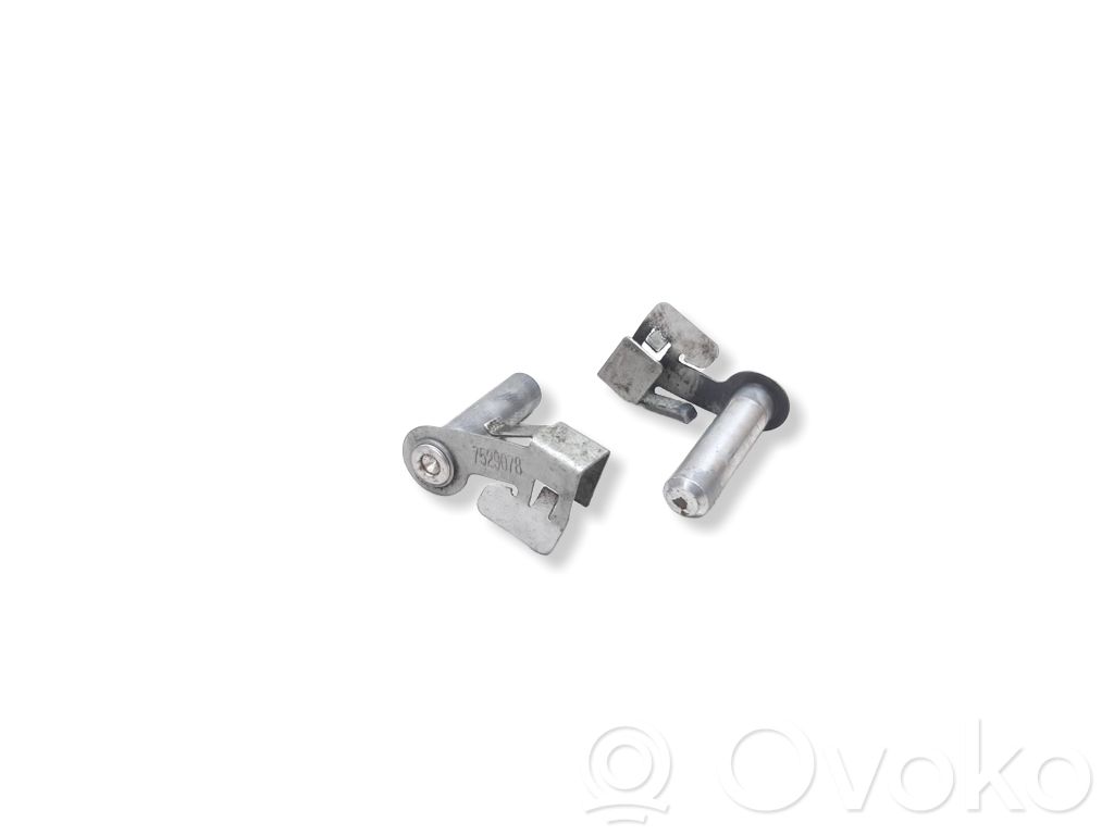 BMW 1 E81 E87 Gear shift cable bracket 