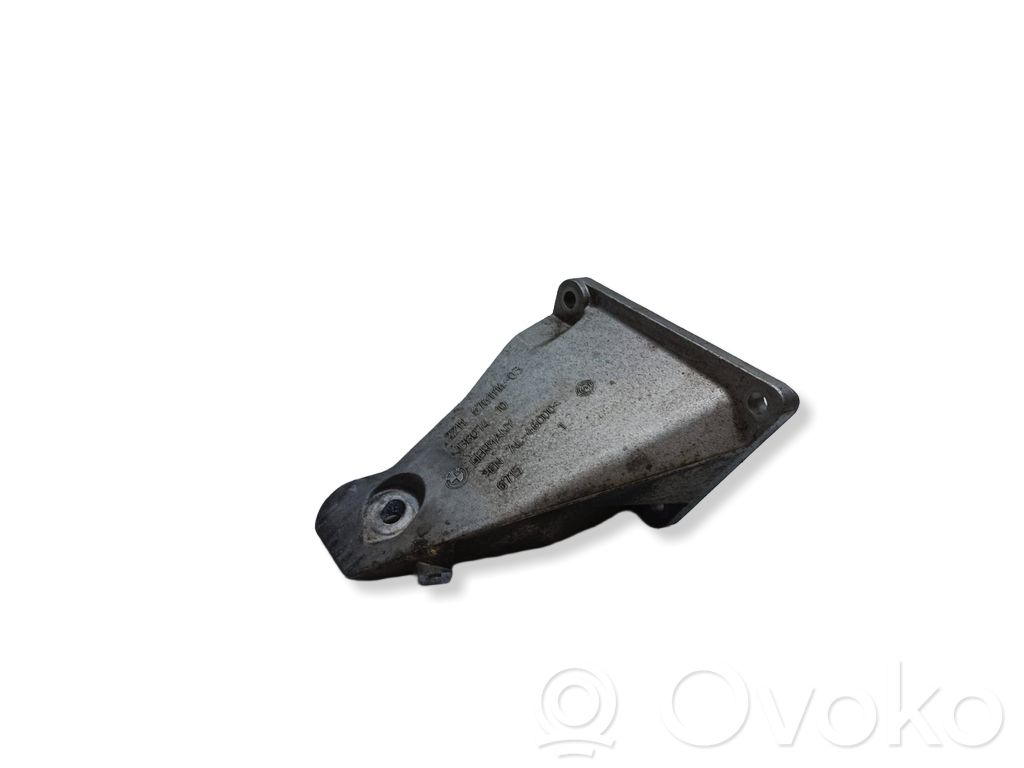 BMW 6 E63 E64 Engine mounting bracket 